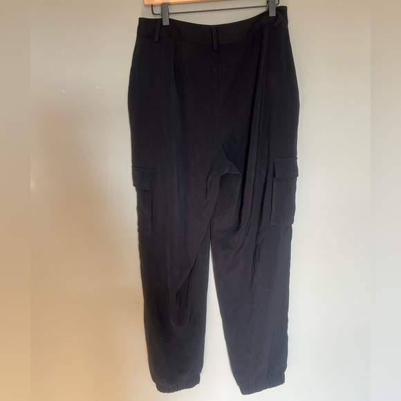 Intempo Joggers Pants Women’s Size 12 Black Cargo Elastic Ankle Side Pockets - Picture 4 of 8